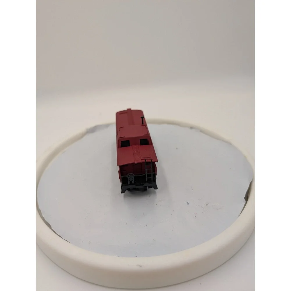 Tyco HO Scale Santa Fe ATSF Caboose Red 7240 Model Train Car Hong Kong